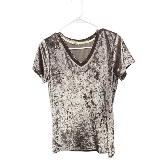 Crushed Velvet V-Neck Short-Sleeve Top By POL - Medium - Picture 1 of 4